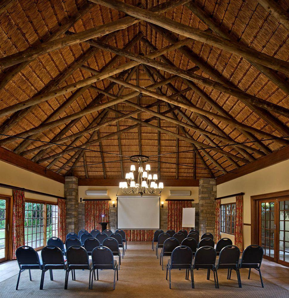 Champagne Sports Resort Drakensberg Esterno foto