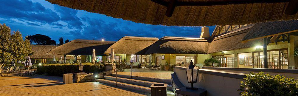 Champagne Sports Resort Drakensberg Esterno foto