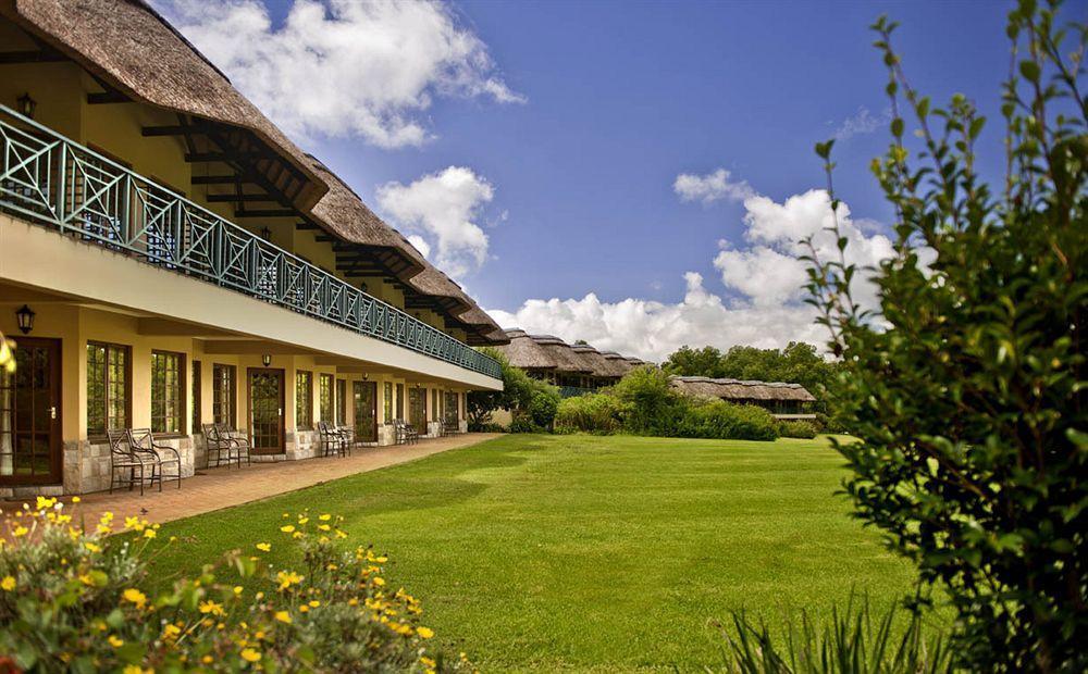 Champagne Sports Resort Drakensberg Esterno foto